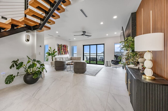 Photo - 2175 S Tropical Trail Unit ID1295175P