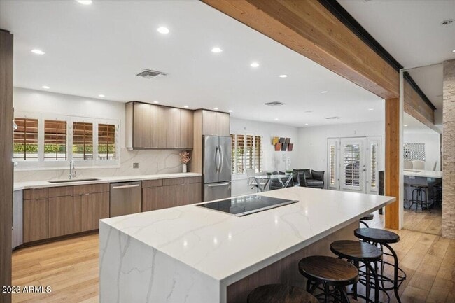 Photo - 6842 N 72nd Pl