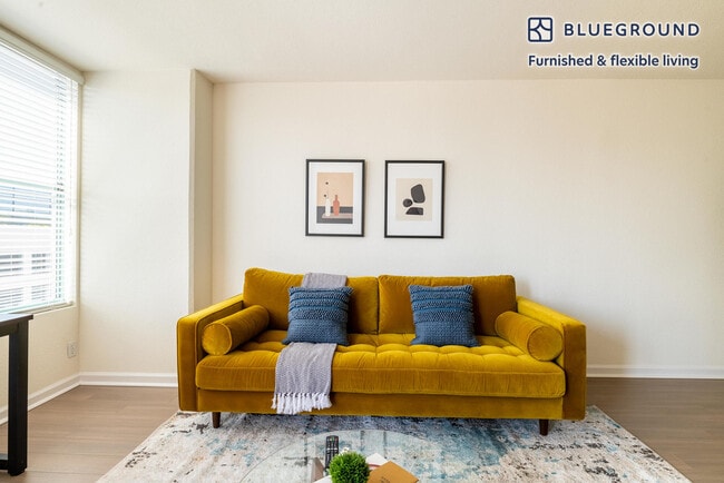 Photo - 2 Townsend St Unit FL6-ID1661