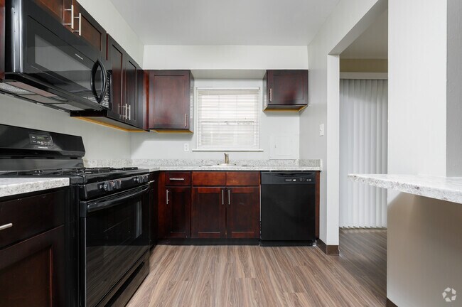 3BR, 1BA, 2HB - 1,222SF - The Bradford