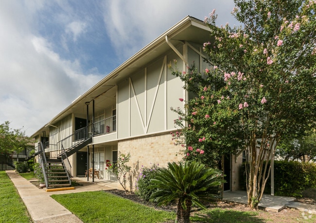 Photo - RiverStone Apartment Homes