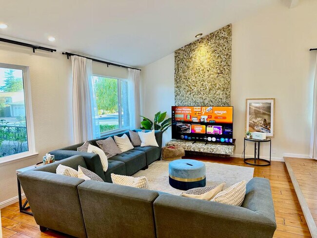 Photo - 6505 Skyfarm Dr Unit ID1369413P