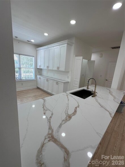 Photo - 732 Inwood Hill Dr