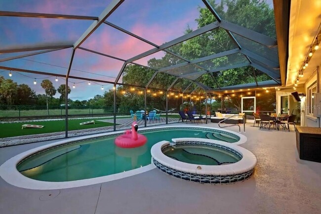 Photo - 2831 Post Rd