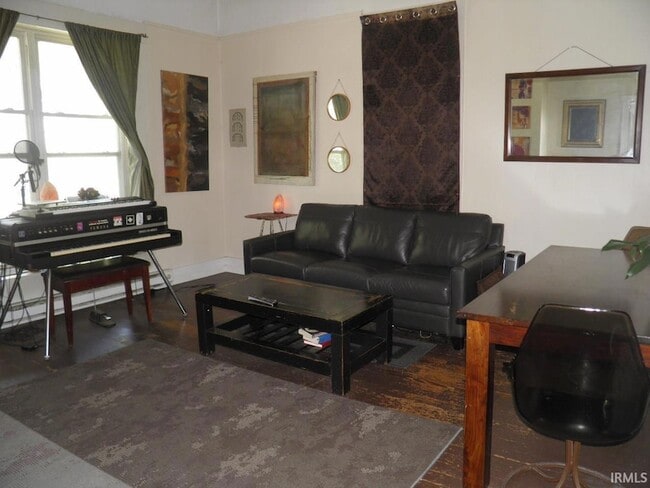 Photo - 517 S Rogers St