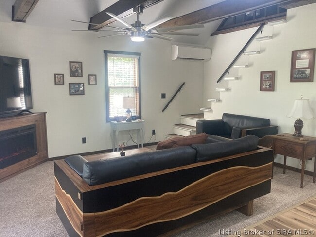 Photo - 1007 W Water St