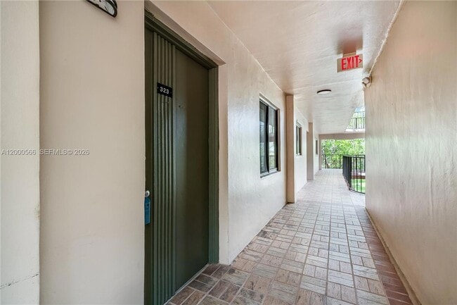 Photo - 8520 SW 133rd Avenue Rd Unit 323