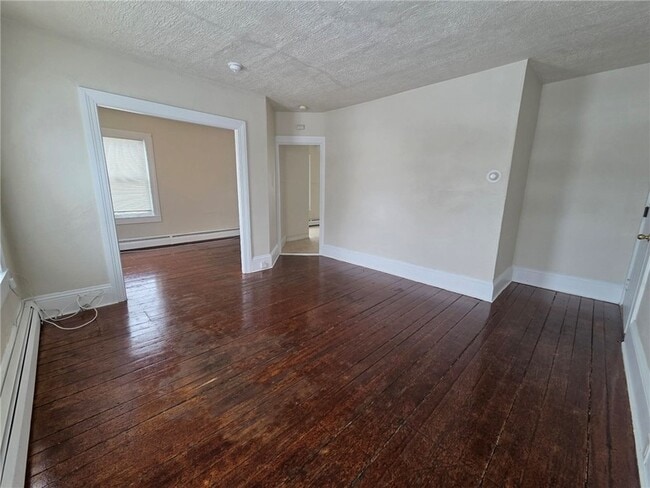 Photo - 292 Pleasant St