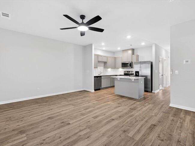 Photo - 1416 Walker Wy