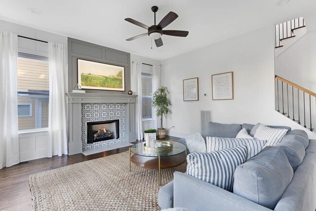 Photo - 923 11th Ave N Unit ID1043930P