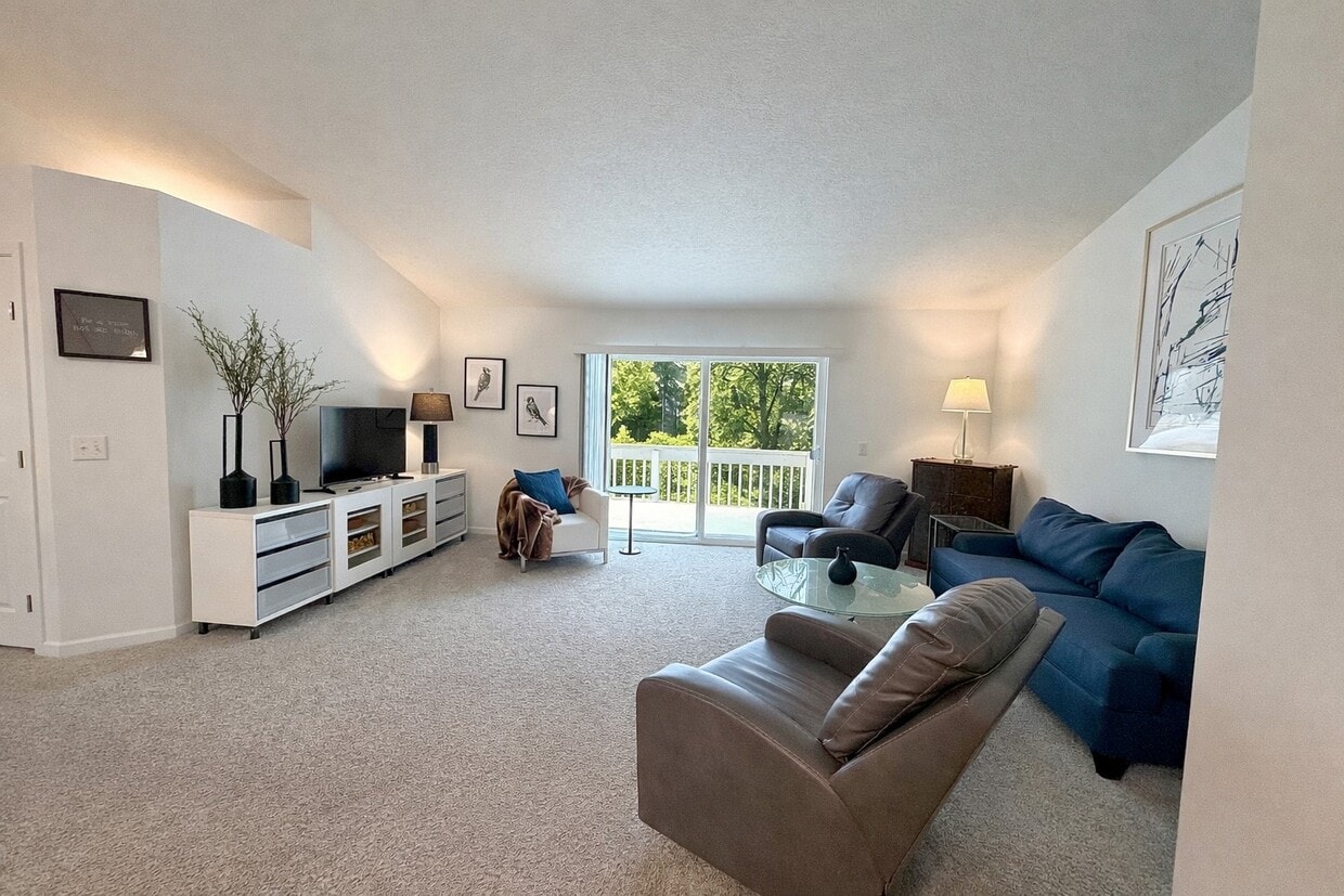 Floor Plan - Furnished 2BR,2BA 