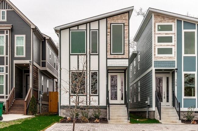 Photo - 300 Prince Ave