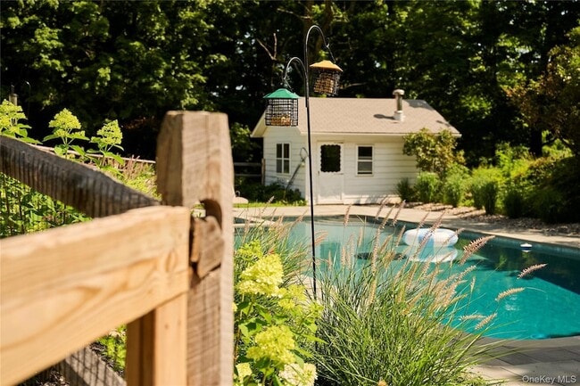 Photo - 41 Seelbach Ln