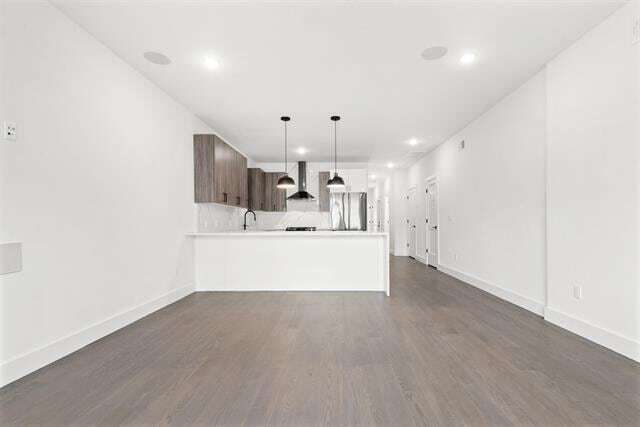 Photo - 201 Lincoln St