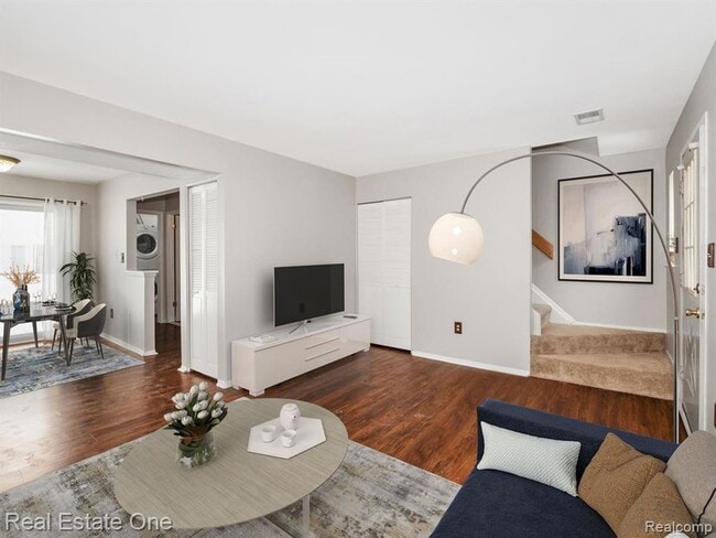 Photo - 1323 Laurel Valley Dr