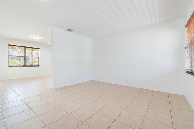 Photo - 1609 Sweetgum Terrace