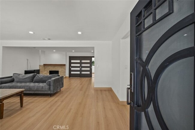 Photo - 11230 Dominica Ave