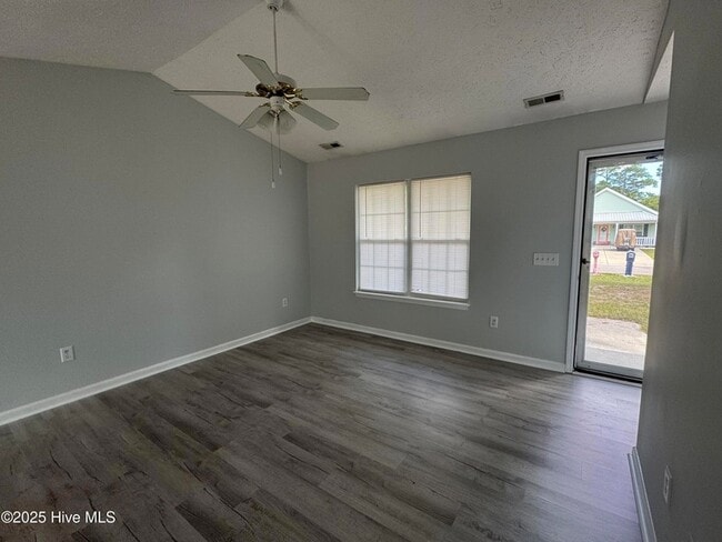 Photo - 117 NW 10th St