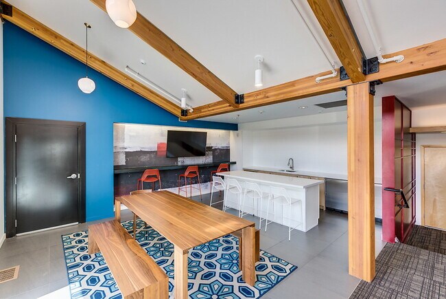 Photo - Velo and Ray