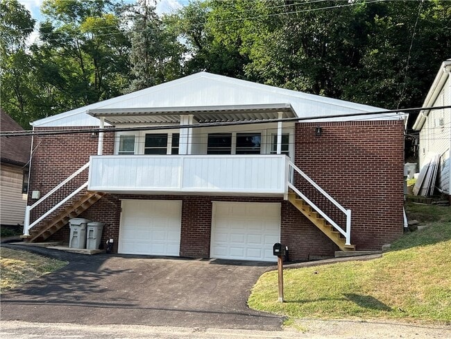 Building Photo - 426 Parker St