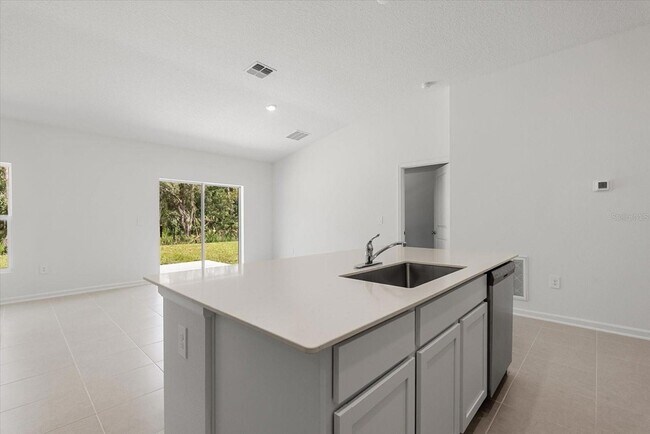 Photo - 1377 Loxley Trl