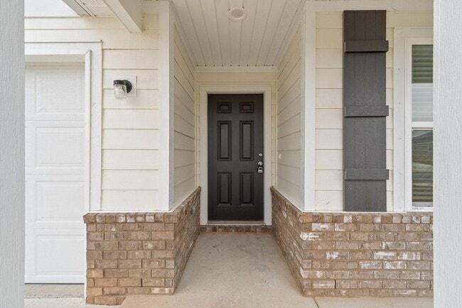Photo - 664 Whispering Creek Ave