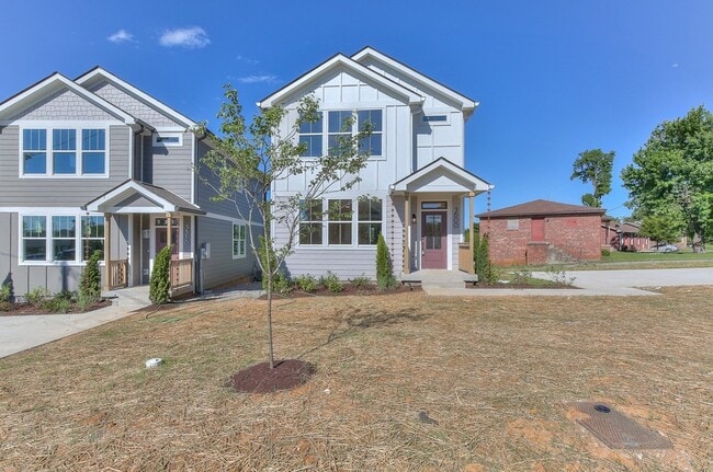 Building Photo - 3600 Quail Dr