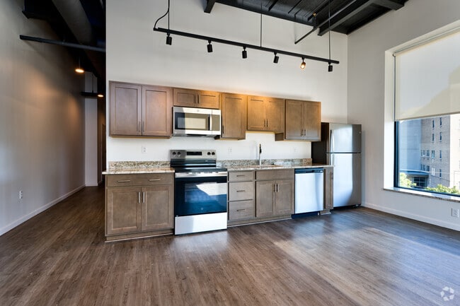 1BR, 1BA - 846SF - Kitchen - 50 Prince Apartments