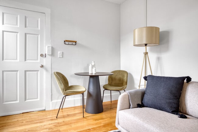 Photo - 152 Salem St Unit FL1-ID1257