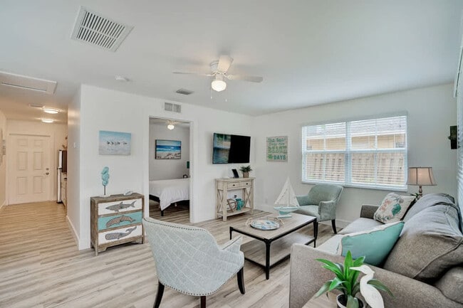 Building Photo - 3316 SE 4th St Unit SI ID1503922P