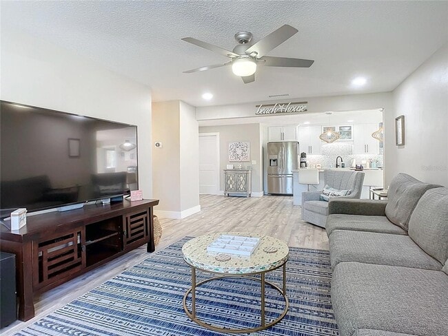 Photo - 2309 Saxon Dr