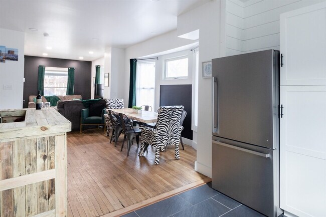 Photo - 10628 Lee Ave Unit ID1290640P