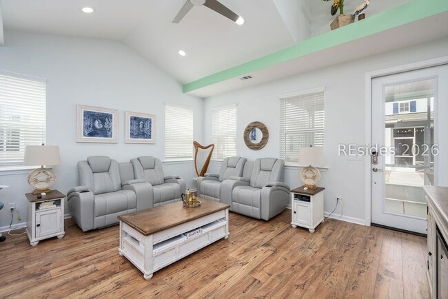 Photo - 198 Sandbar Ln