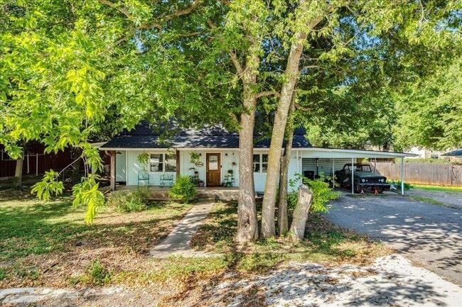 Building Photo - 20075 San Marcos Hwy