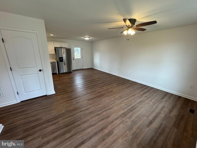 Photo - 80 Serenity Ln