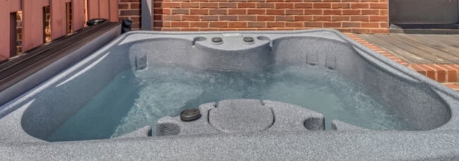 Photo - 305 Alice St Unit ID1244803P