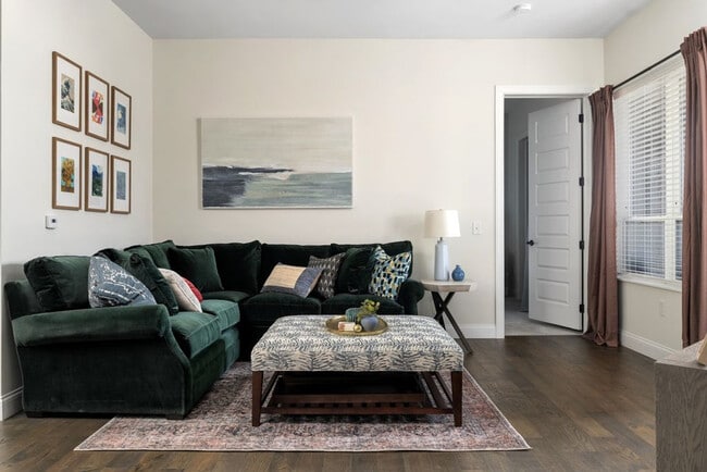 Building Photo - 1079 N High St Unit ID1257774P