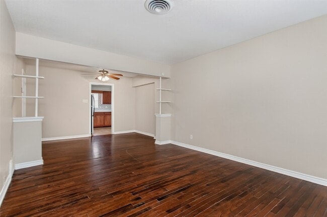 Photo - 10943 Desdemona Dr