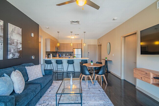 Photo - 295 E Roosevelt St Unit ID1273595P