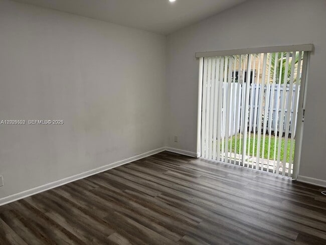 Photo - 1294 Seagrape Cir