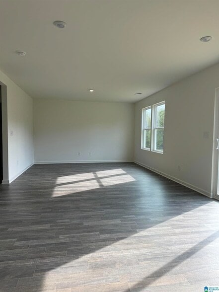 Photo - 155 Orchid Ln