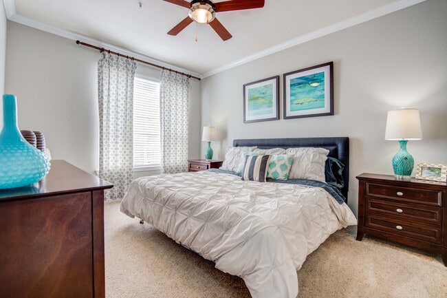 Photo - The Boulevard At Town Lake