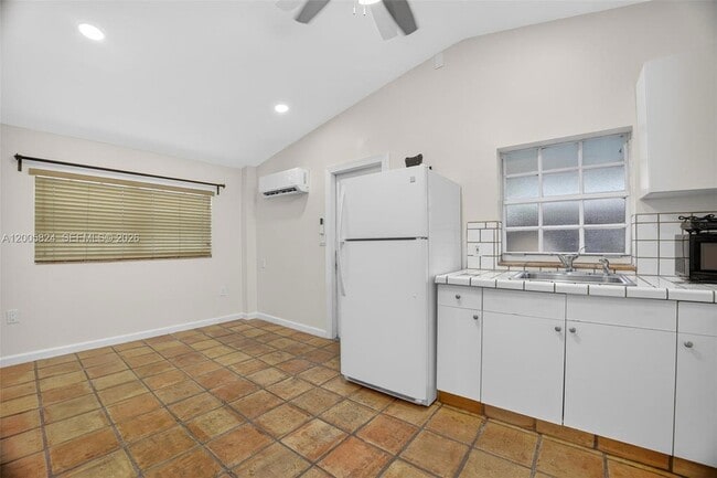 Photo - 7941 SW 37th Terrace Unit studio
