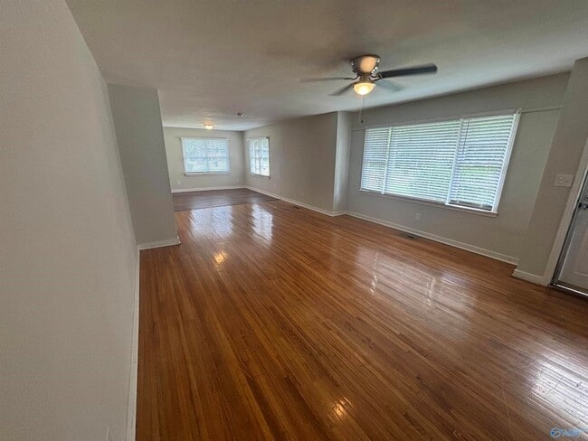 Photo - 312 Orange Cir