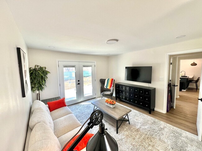 Building Photo - 6112 Modupeola Way Unit SI ID1473413P