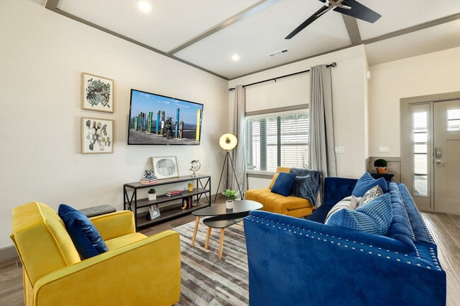 Building Photo - 414 NW Retreat Ln Unit ID1221809P