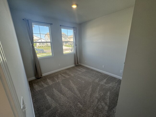 Photo - 511 Forsberg Ct