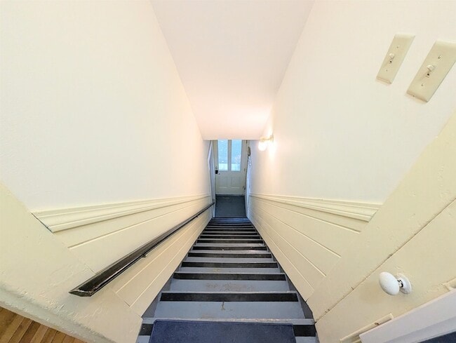 Photo - 613 Summer St Unit 2