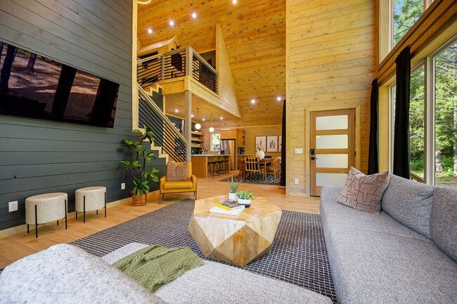 Photo - 436 Hochapine Trl Unit ID1255900P