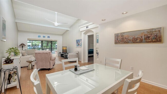 Photo - 1611 Clower Creek Dr Unit HA237